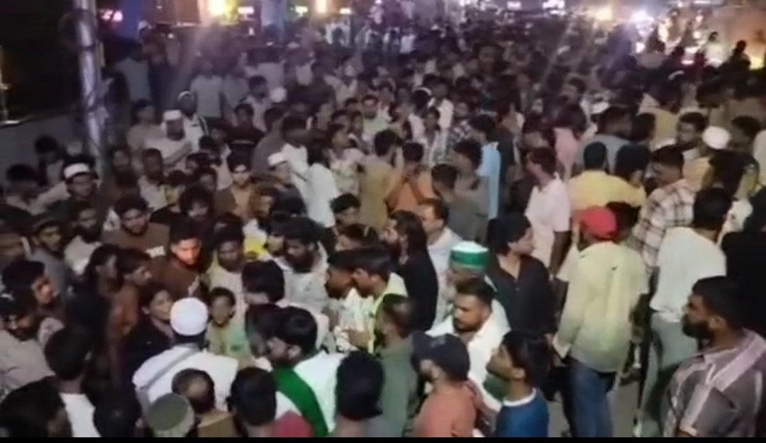 देहरादून में “आई लव मोहम्मद” विवाद: सड़कों पर उतरा मुस्लिम समाज, पुलिस ने संभाला मोर्चा