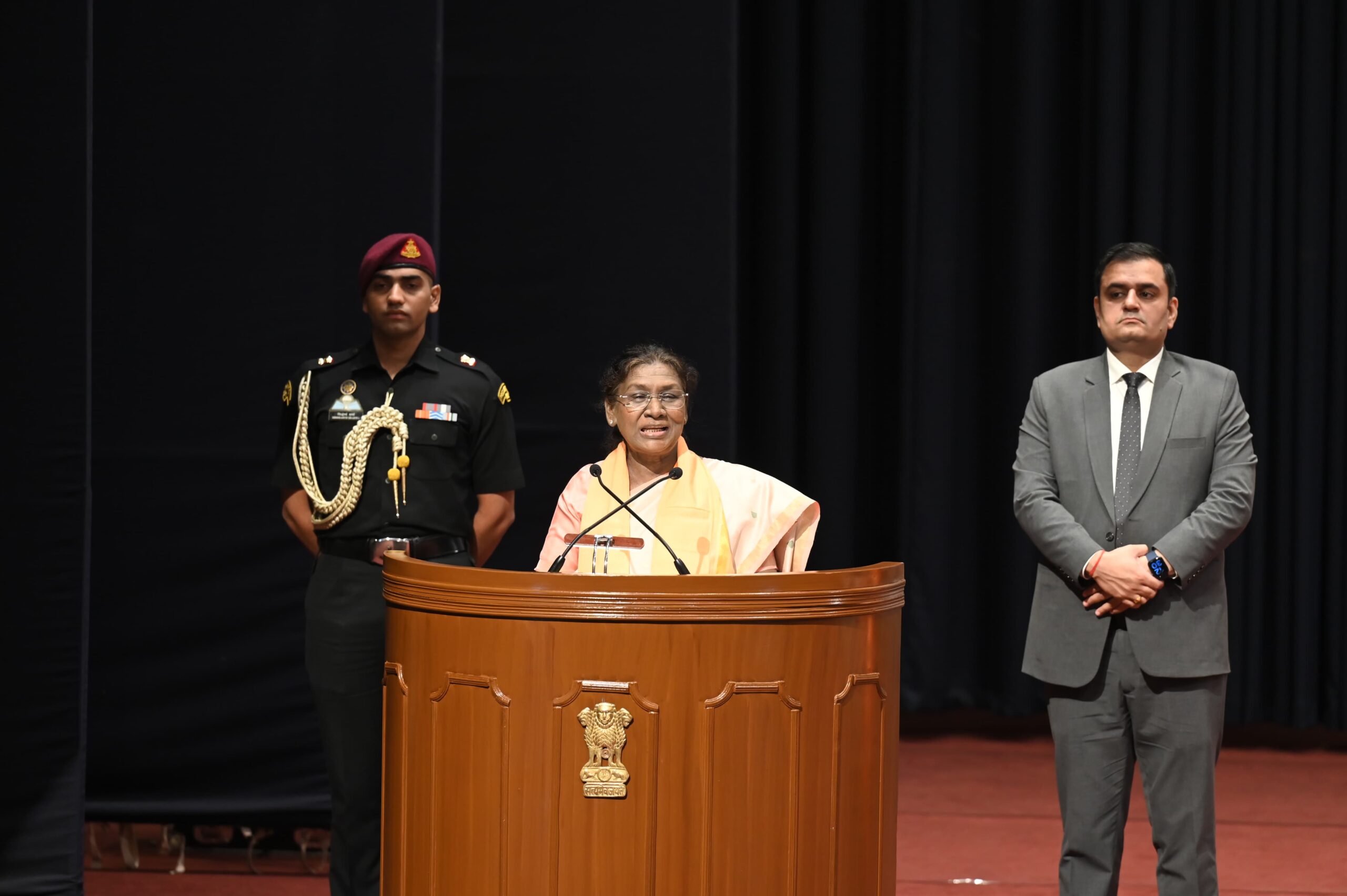 तपस्या, सरलता और कर्तव्यनिष्ठा को अपने जीवन का आधार बनाए विद्यार्थी: राष्ट्रपति
