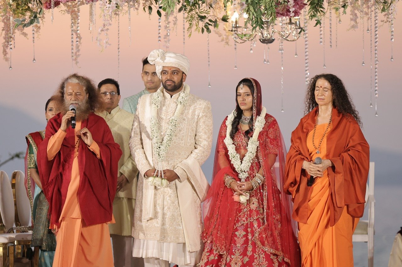 परमार्थ निकेतन के अध्यक्ष स्वामी चिदानन्द सरस्वती जी बैंकाक यात्रा पर