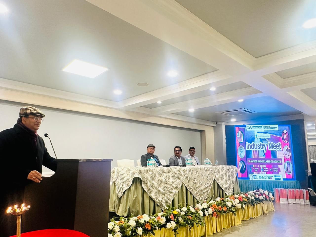 प्लाईवुड क्षेत्र में क्यूसीओ अनुपालन को बढ़ावा देने हेतु भारतीय मानक ब्यूरो देहरादून ने उद्योग बैठक का किया आयोजन