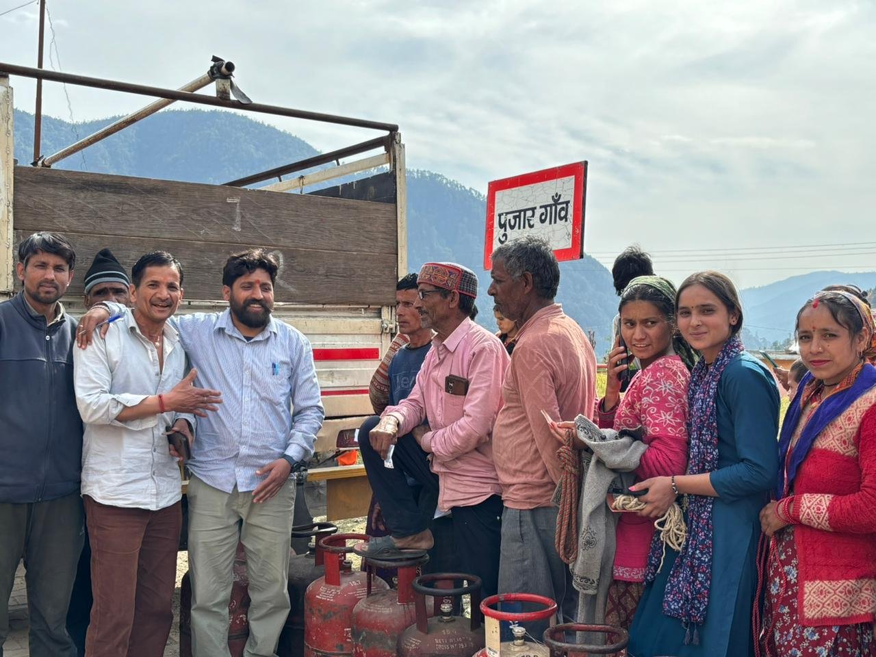 टिहरी गढ़वाल में एलपीजी आपूर्ति एवं वितरण सामान्य